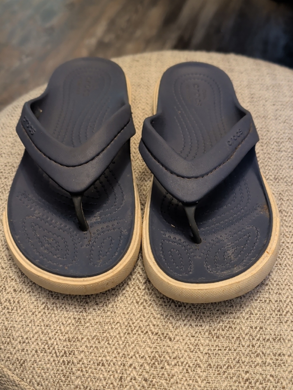 CROCS Navy Blue Kids' Flip Flop Sandals with White Trim, Size 7